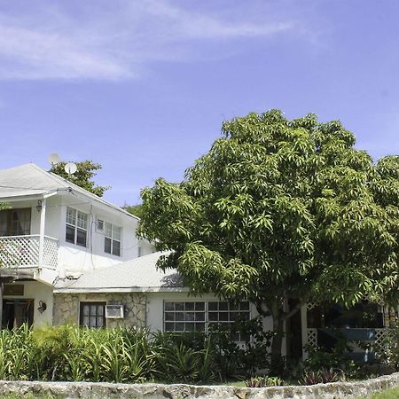 Tingum Village Hotel Dunmore Town Dış mekan fotoğraf