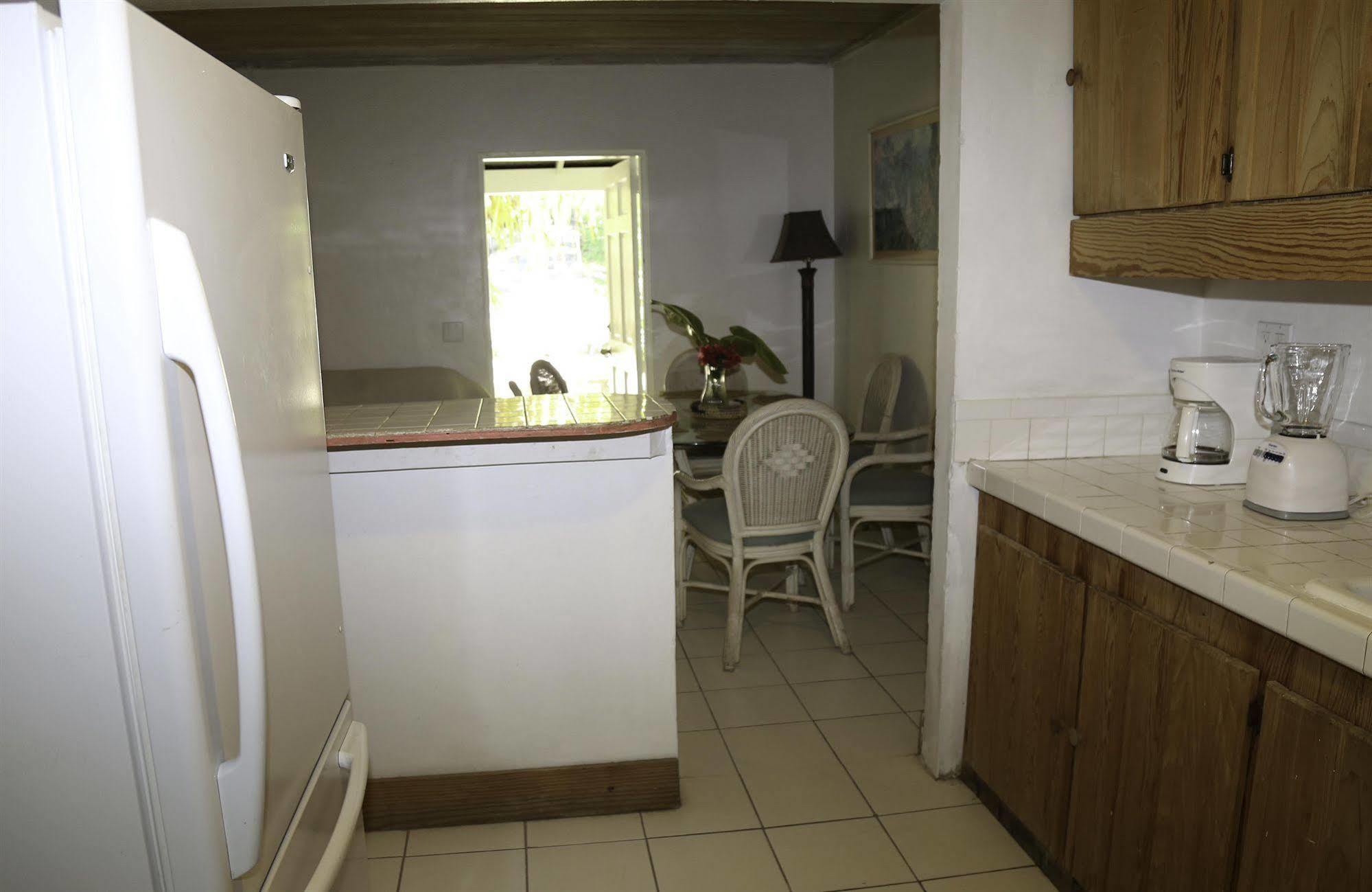 Tingum Village Hotel Dunmore Town Dış mekan fotoğraf